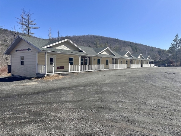 Listing Image #2 - Retail for sale at 1105 Rt 2 Mohawk Trail, Shelburne MA 01370