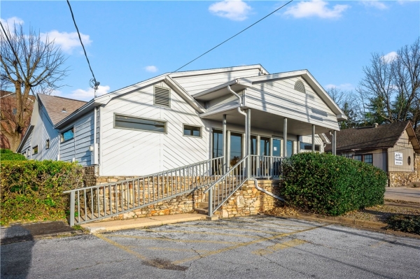 Listing Image #1 - Industrial for sale at 604 N Spring Street, Harrison AR 72601