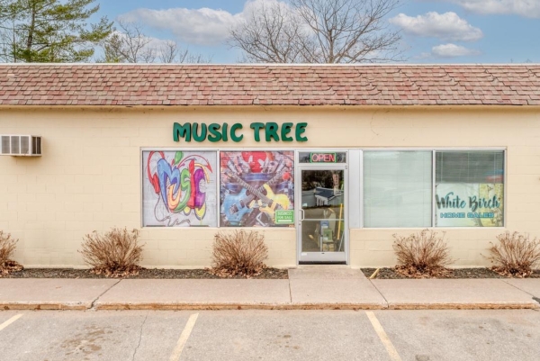 Listing Image #1 - Business for sale at W8065 S. US 2, Suite E, Iron Mountain MI 49801