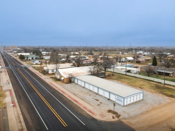 Listing Image #1 - Storage for sale at 1409 9th St, Paducah TX 79248