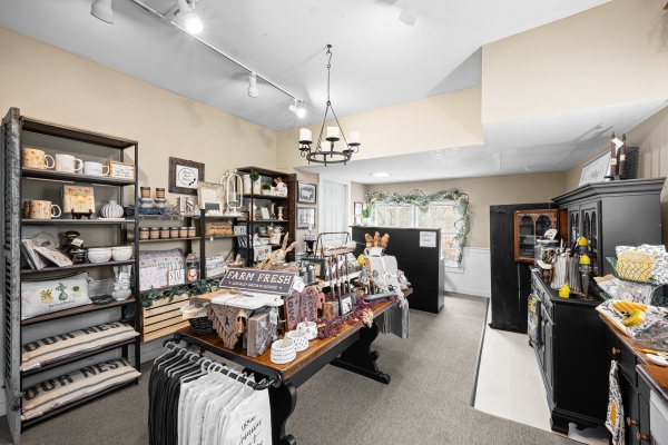 Listing Image #3 - Multi-Use for sale at 2 Norwich Road, East Haddam CT 06423