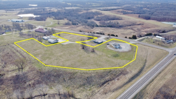 Listing Image #3 - Retail for sale at 52268-A Business Highway 5, Milan MO 63556