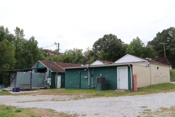 Listing Image #2 - Retail for sale at 1306 N Main St, Farmville VA 23901