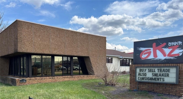Listing Image #1 - Others for sale at 3412 Nameoki Road, Granite City IL 62040