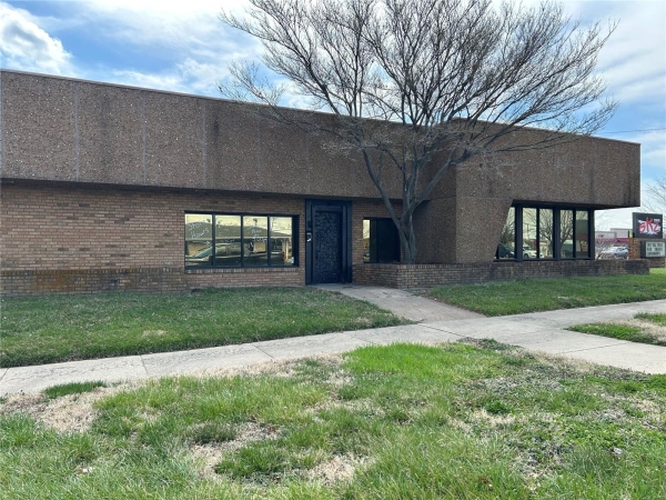 Listing Image #2 - Others for sale at 3412 Nameoki Road, Granite City IL 62040