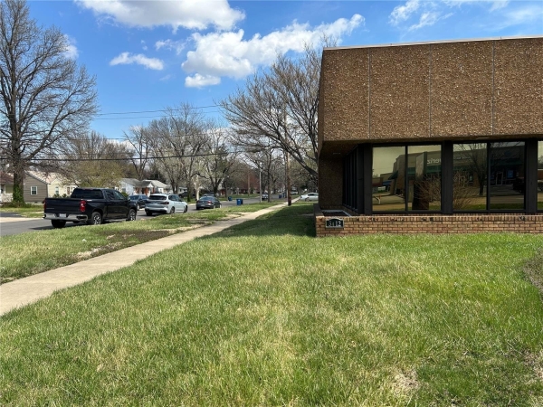 Listing Image #3 - Others for sale at 3412 Nameoki Road, Granite City IL 62040
