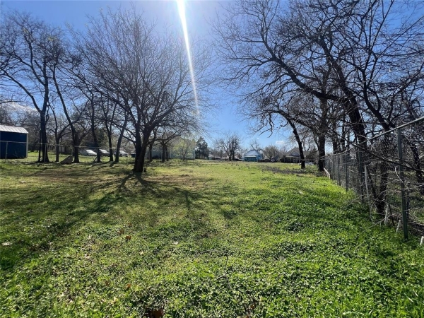 Listing Image #1 - Land for sale at 1021 S 6th Street, Chickasha OK 73018