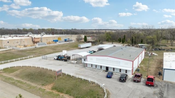 Listing Image #3 - Industrial for sale at 4201 N Wood Drive, Okmulgee OK 74447