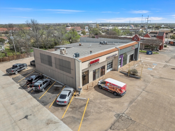 Listing Image #2 - Industrial for sale at 1712 S Valley Mills Dr, Waco TX 76711