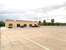 Listing Image #2 - Retail for sale at 5600 S Us Highway 83, Laredo TX 78046