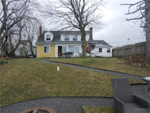 Listing Image #2 - Office for sale at 4904 Lakeshore Road, Hamburg NY 14075