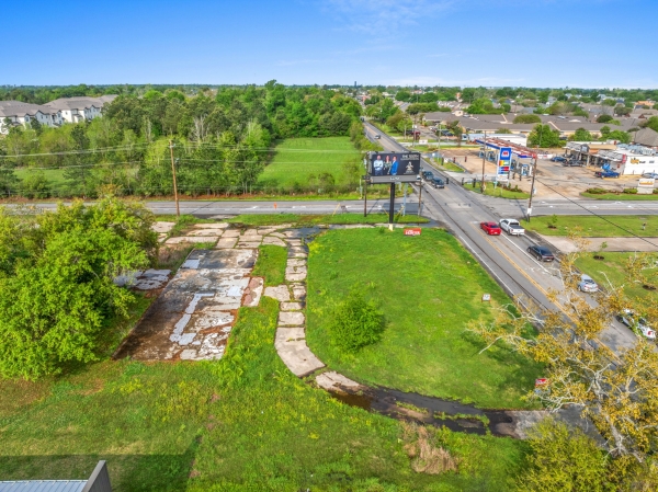 Listing Image #2 - Land for sale at 2323 Country Club Rd, Lake Charles LA 70605 Listing Image #2 - Land for sale at 2323 Country Club Rd, Lake Charles LA 70605