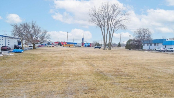 Listing Image #2 - Land for sale at 1367 MIDWAY Road, MENASHA WI 54952