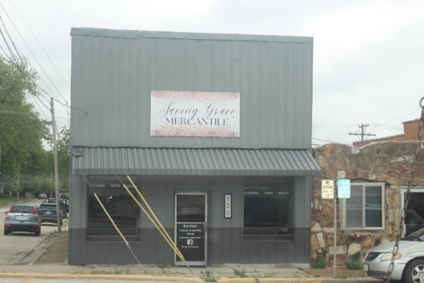 Listing Image #1 - Others for sale at 120 N Springfield Avenue, Bolivar MO 65613