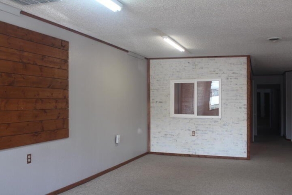 Listing Image #3 - Others for sale at 120 N Springfield Avenue, Bolivar MO 65613