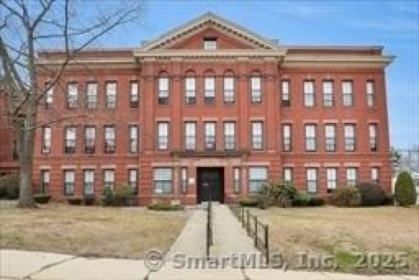 Listing Image #2 - Others for sale at 64 Myrtle Street, Springfield MA 01105