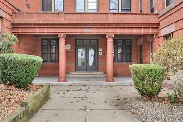 Listing Image #3 - Others for sale at 64 Myrtle Street, Springfield MA 01105