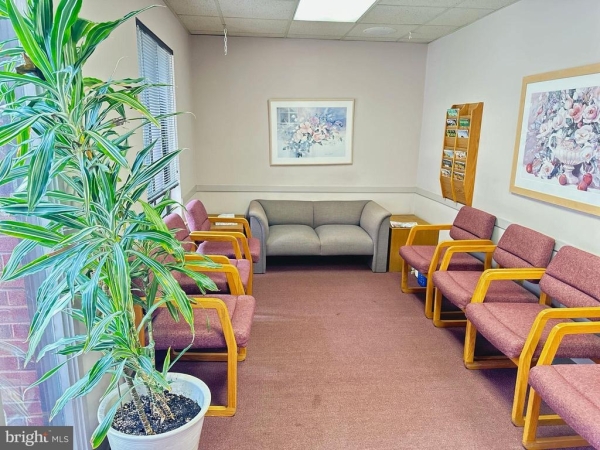 Listing Image #3 - Office for sale at 154 Tamarack Circle, Skillman NJ 08558