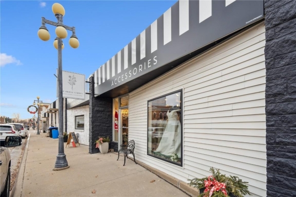 Listing Image #3 - Others for sale at 315 A Ave, Vinton IA 52349