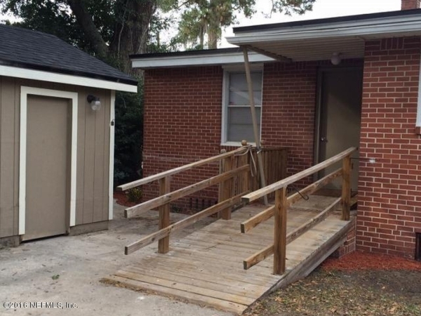 Listing Image #2 - Multi-family for sale at 5123 Yearling Lane, Jacksonville FL 32210