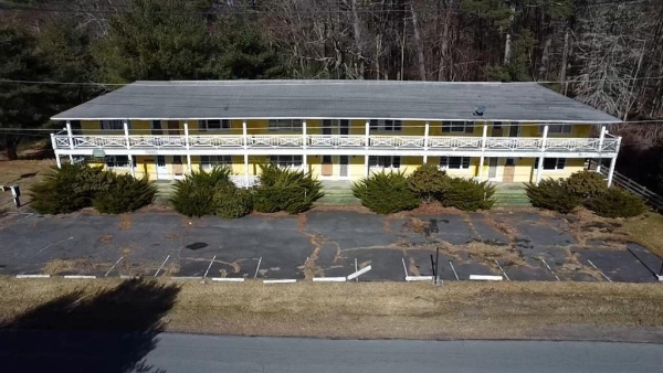 Listing Image #1 - Hotel for sale at 172 Airport Road, Eldred NY 12732