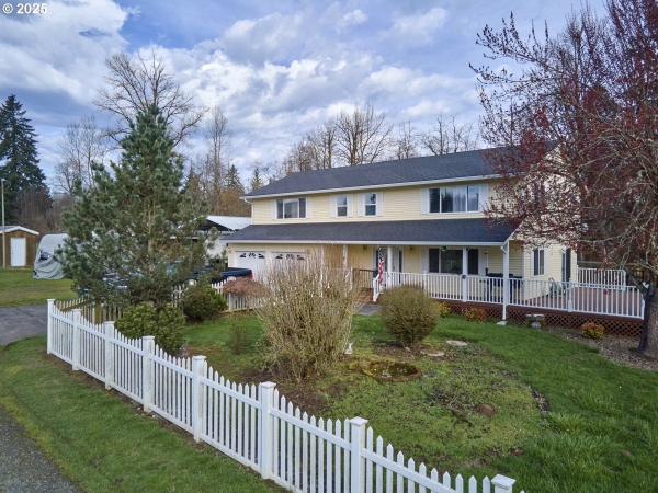 Listing Image #1 - Industrial for sale at 604 710 NE 221st St, Ridgefield WA 98642