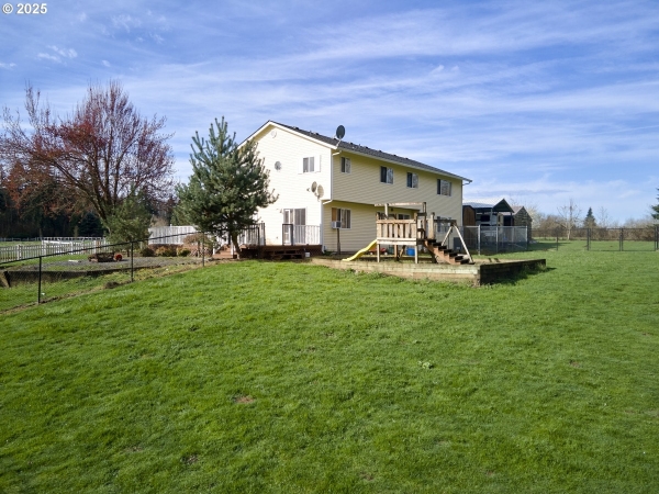 Listing Image #2 - Industrial for sale at 604 710 NE 221st St, Ridgefield WA 98642