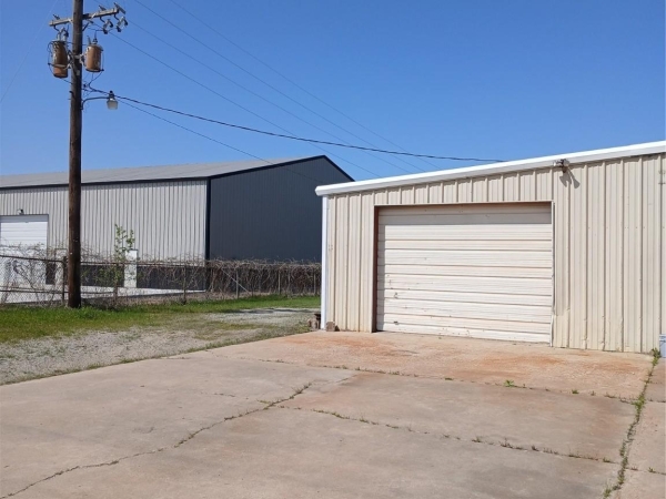 Listing Image #2 - Others for sale at 1692 Jm Bailey, Eufaula OK 74432