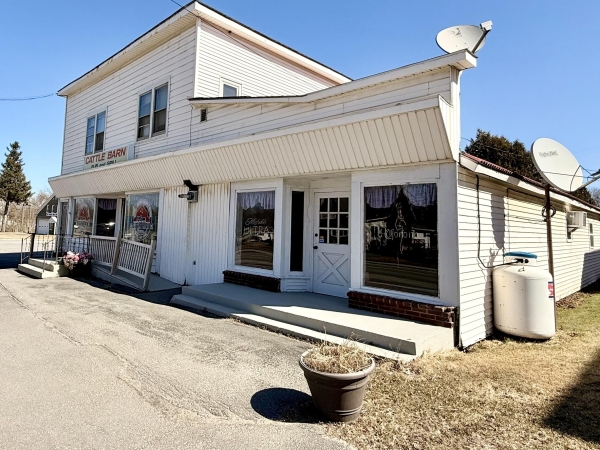 Listing Image #1 - Others for sale at 9658 Route 22, Chazy NY 12921