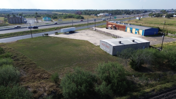 Listing Image #3 - Retail for sale at 9610 W Expressway 83 Highway, La Feria TX 78559