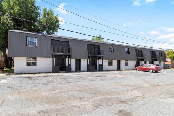 Listing Image #1 - Multi-family for sale at 712 W. Toronto Avenue, McAllen TX 78503