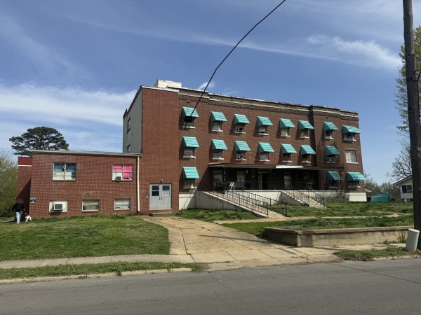 Listing Image #2 - Multi-family for sale at 1124 N. Main, Poplar Bluff MO 63901