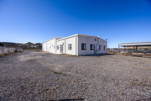 Listing Image #1 - Retail for sale at 104 Bison Trail, Aztec NM 87410