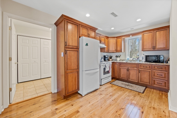 Listing Image #2 - Others for sale at 65 N Main Street, Essex CT 06426