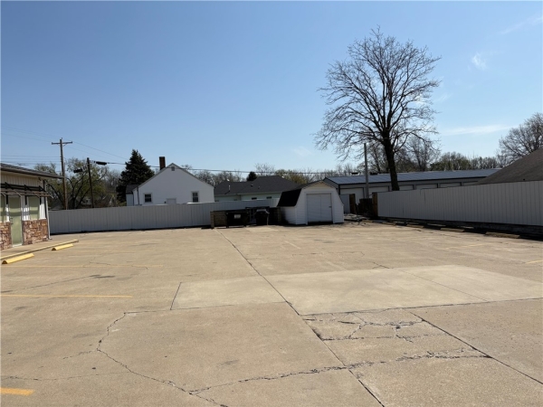 Listing Image #2 - Others for sale at 430 State Street, Charleston IL 61920