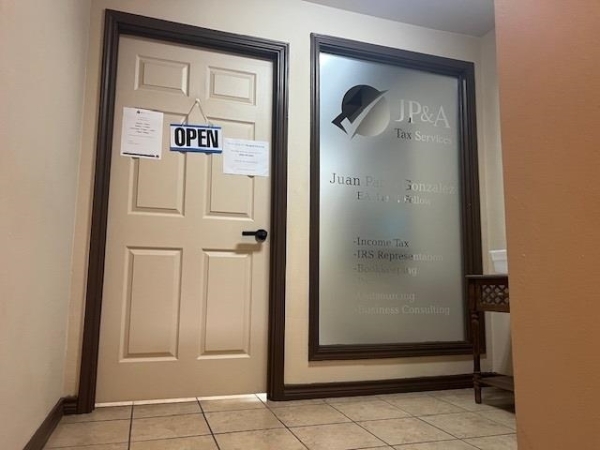 Listing Image #3 - Office for sale at 5517 McPherson Rd, LAREDO TX 78045