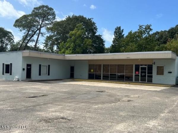 Listing Image #3 - Retail for sale at 1241 Market Street, Pascagoula MS 39567