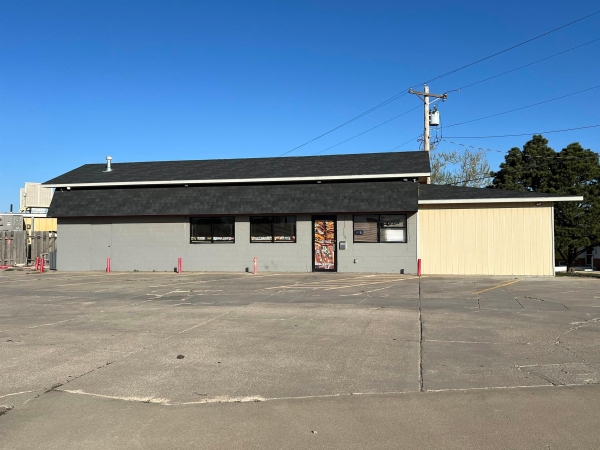 Listing Image #1 - Industrial for sale at 100 Frontview St, Dodge City KS 67801