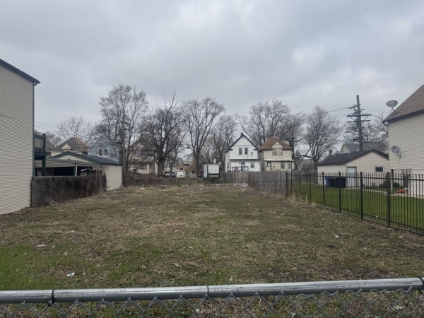 Listing Image #1 - Land for sale at 4644 W Ohio Street, Chicago IL 60644