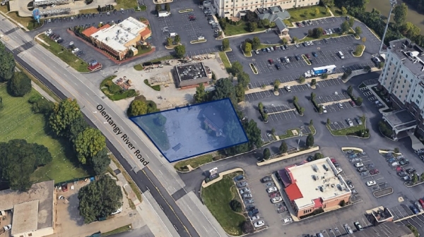 Listing Image #1 - Retail for sale at 3180 Olentangy River Rd, Columbus OH 43202