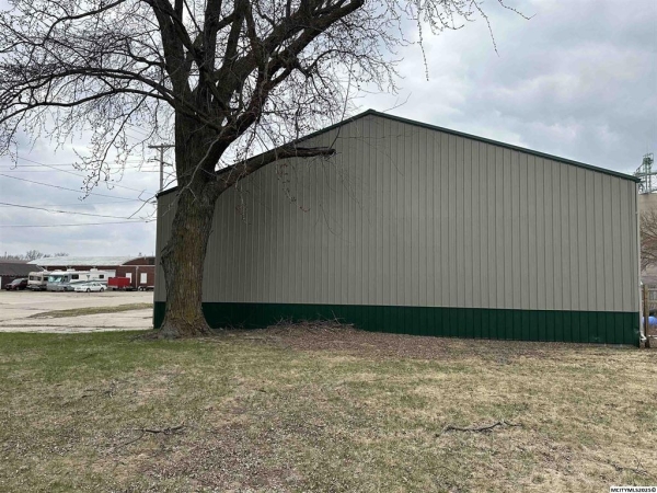 Listing Image #3 - Industrial for sale at 162 2nd St NE, Britt IA 50423