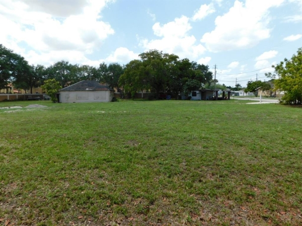 Listing Image #3 - Land for sale at 5830 Liberty St, Hollywood FL 33021