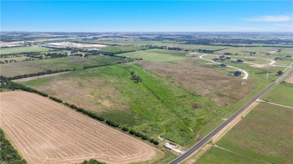 Listing Image #2 - Land for sale at 933 Rosenthal Parkway, Lorena TX 76655