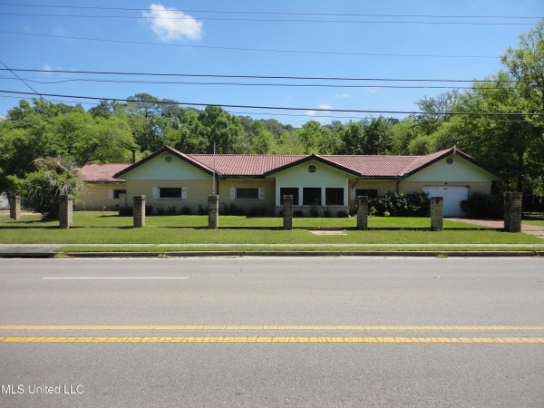 Listing Image #2 - Others for sale at 1916 Ladnier Road, Gautier MS 39553