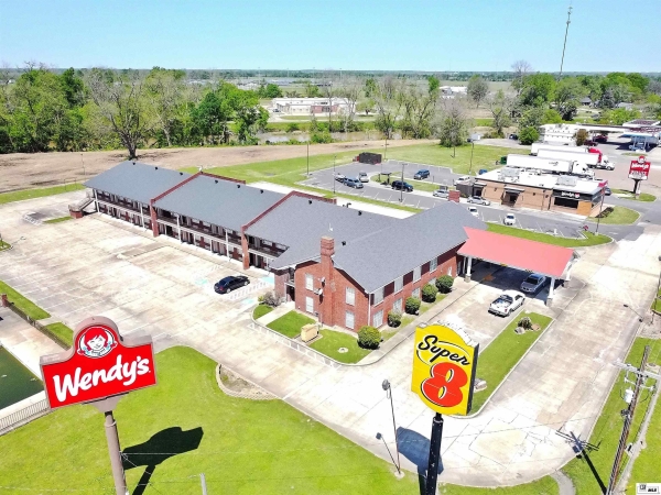 Listing Image #3 - Others for sale at 144 HIGHWAY 65 S, Tallulah LA 71282