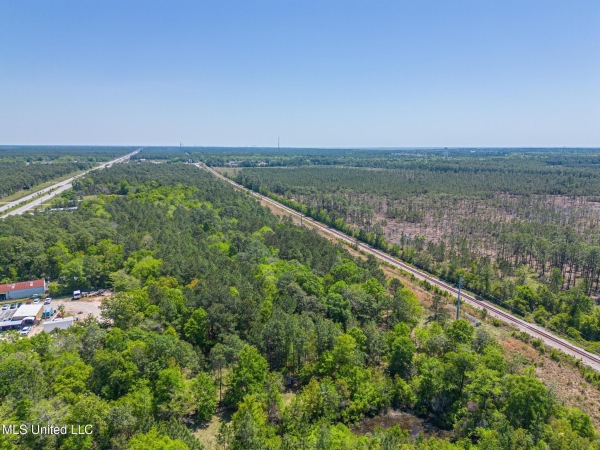 Listing Image #3 - Others for sale at 7701 Bienville Boulevard 90, Ocean Springs MS 39564