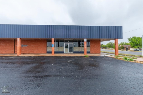 Listing Image #1 - Industrial for sale at 1238 Grape Street, Abilene TX 79601
