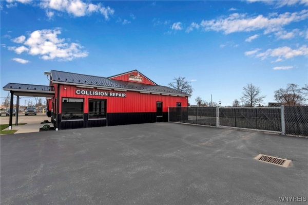 Listing Image #3 - Office for sale at 71 Cooper Avenue, Tonawanda-town NY 14150