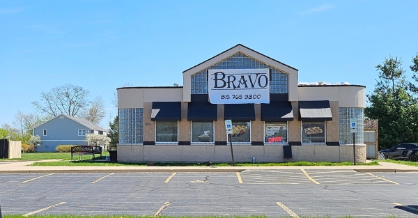 Listing Image #1 - Others for sale at 13561 Julie Dr, Poplar Grove IL 61065