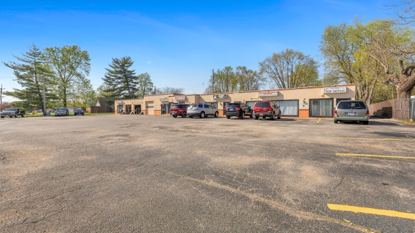 Listing Image #1 - Others for sale at 10227 Lincoln Trail, Fairview Heights IL 62208